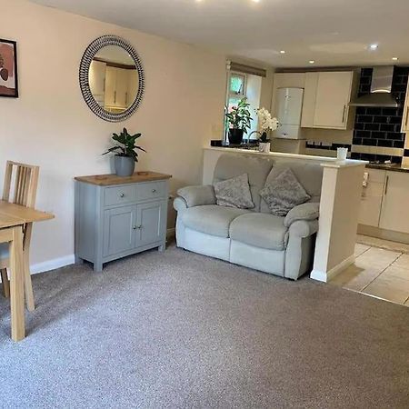 Self Contained - Own Entrance Apartment High Wycombe Luaran gambar