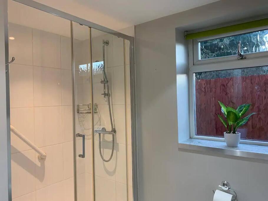 Self Contained - Own Entrance Apartment High Wycombe Luaran gambar