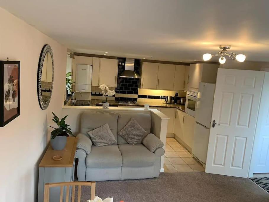 Self Contained - Own Entrance Apartment High Wycombe Luaran gambar