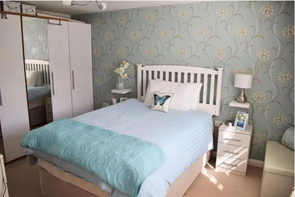 Self Contained - Own Entrance Apartment High Wycombe Luaran gambar